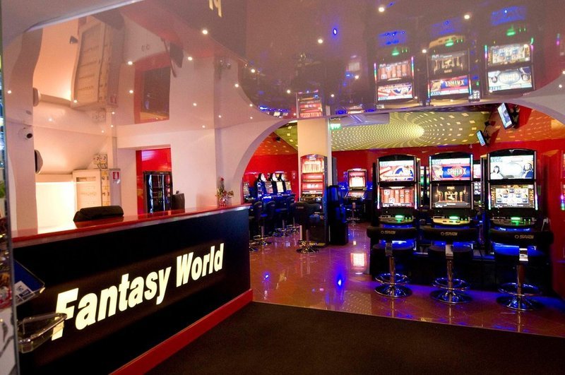 Realz casino recensioni a Italy